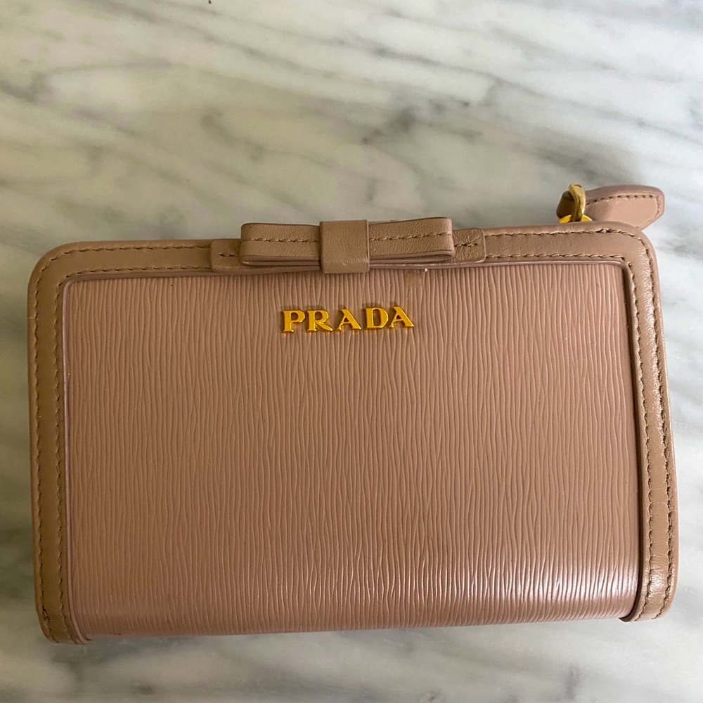 NEW Prada Soft Pink- Zip flap bow wallet - Picture 3 of 12